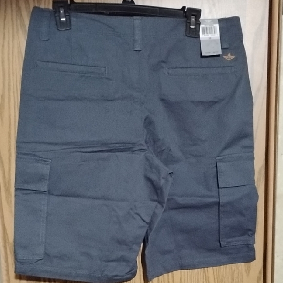 Dockers Pacific Cargo Short  Size 32.  Navy - Picture 4 of 6